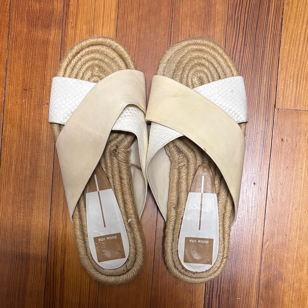 Dolce Vita Women's Cream and White Leather Sandals, size 8